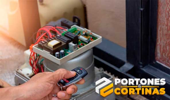 Reparación y Mantenimiento de Portones